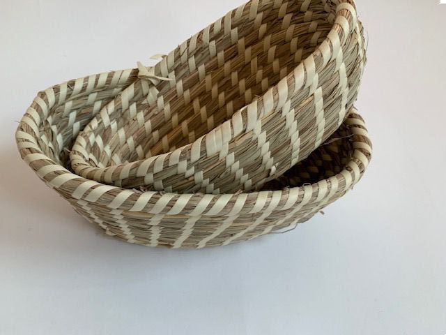 basket oval set2 of grass with beige ribbon