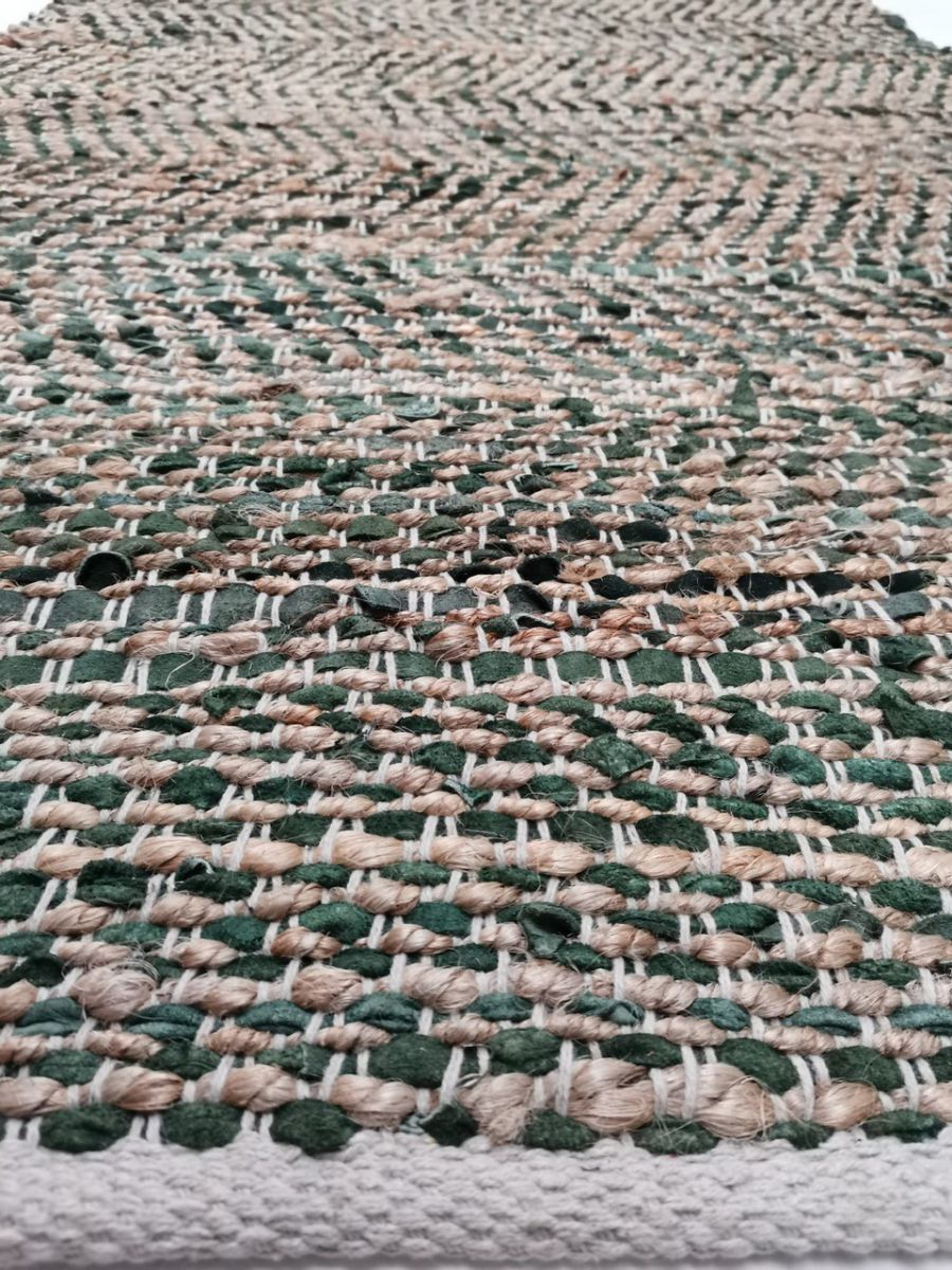 rug recycled leather mix forestgreen and jute 80x240cm